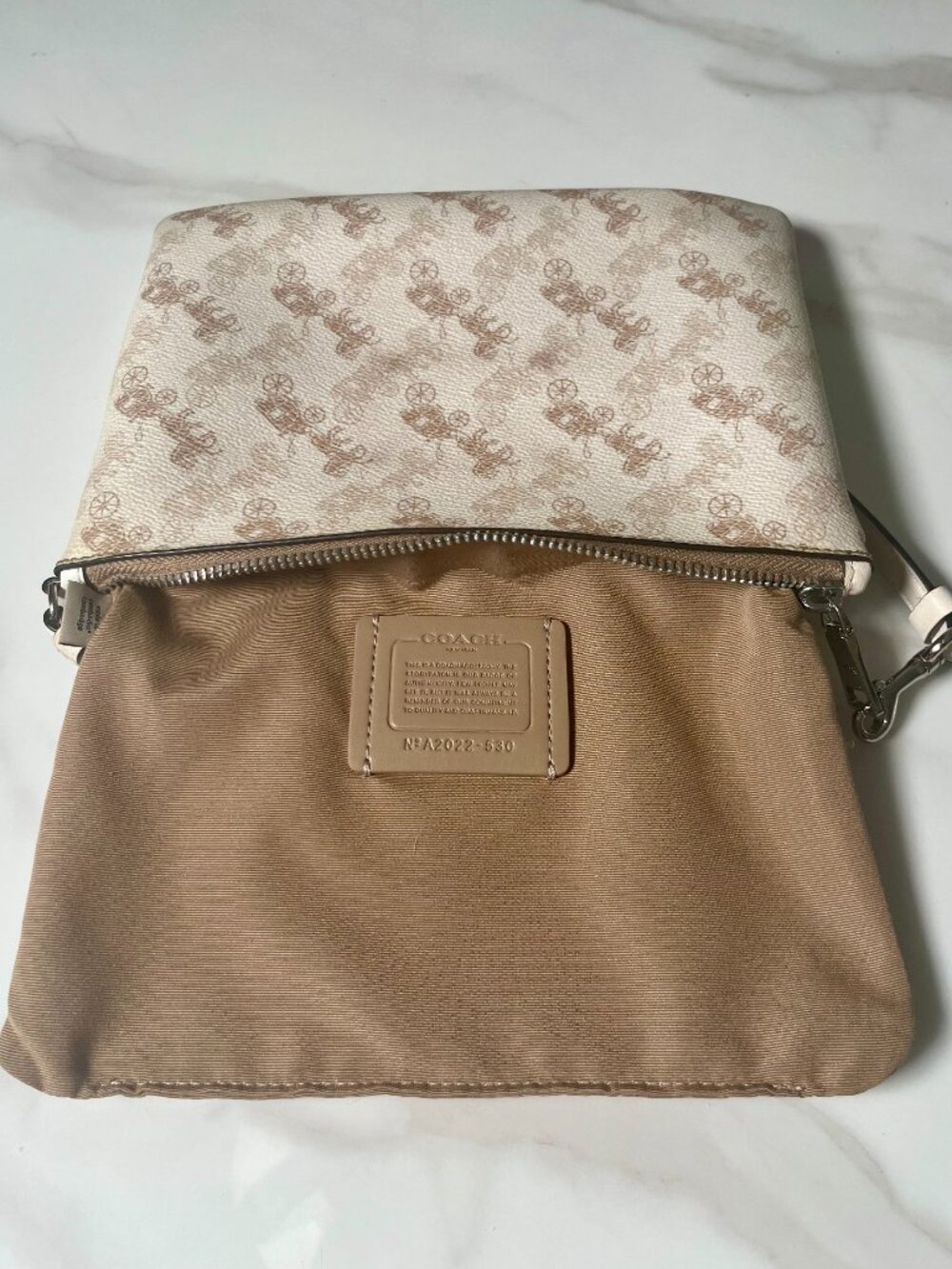 Coach Gallery Pouch Horse & Carriage Print Cream Wristlet - Picture 9 of 12